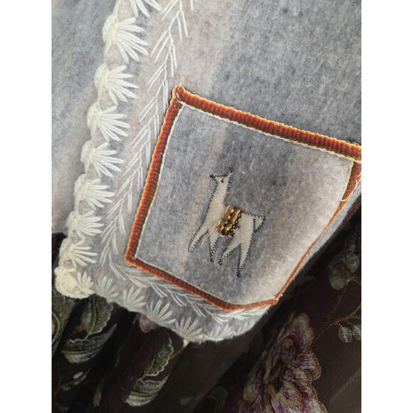 Alpaca Handmade Vest Small/Medium - Picture 7 of 13